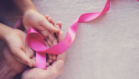Prevenzione tumore al seno: dalla palpazione agli screening, che cosa sapere